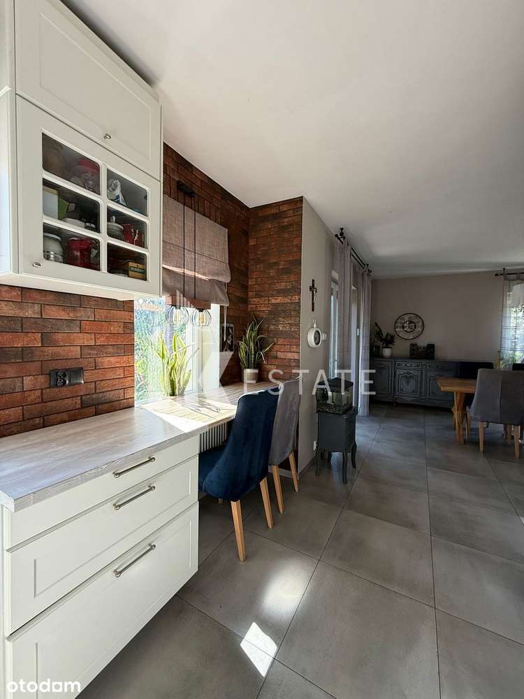 WYJĄTKOWY DOM W DOŁUJACH PRZY LESIE, DZIAŁKA 866 m-2