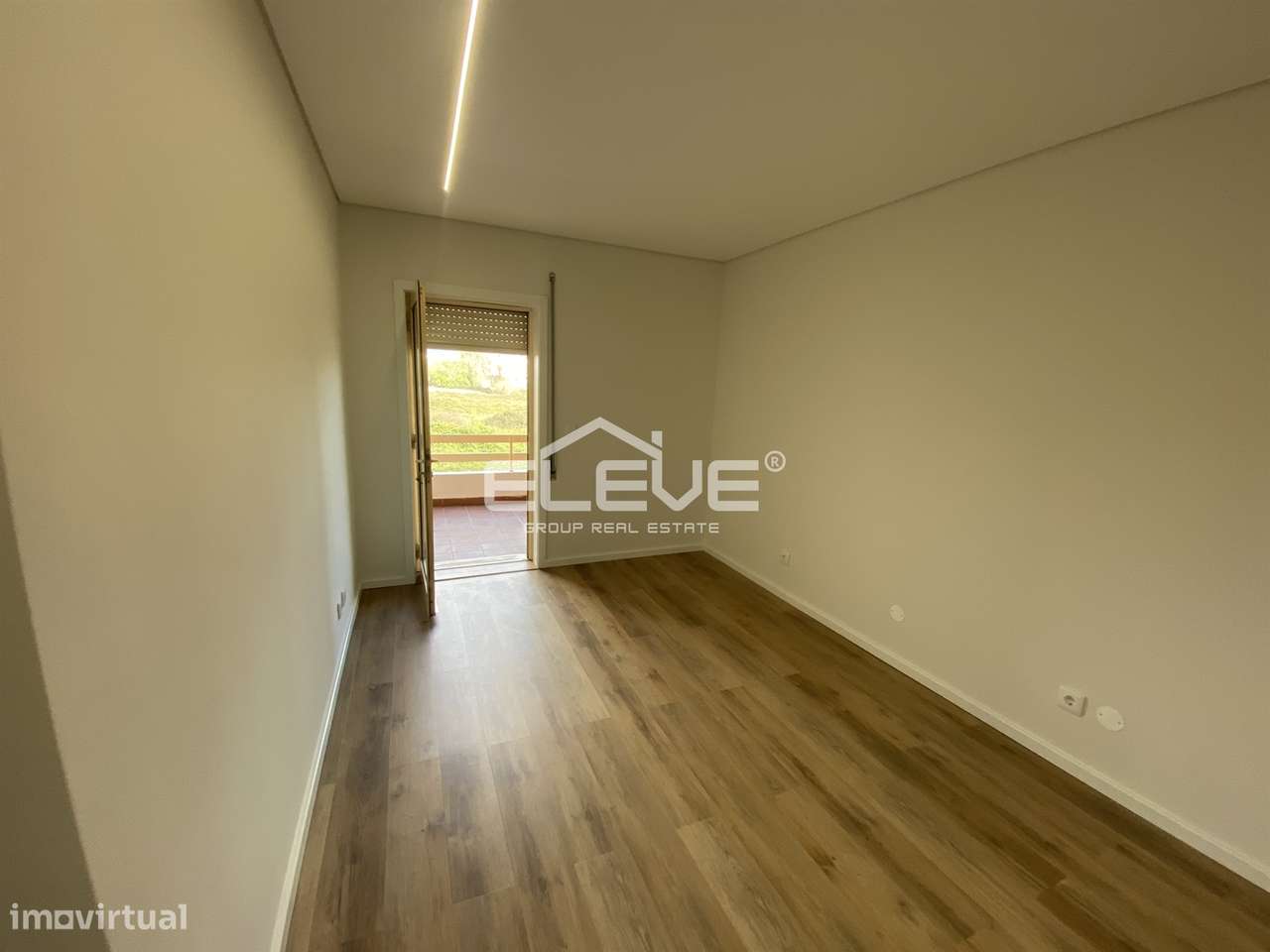 Excelente T2+1 Duplex Fânzeres-10