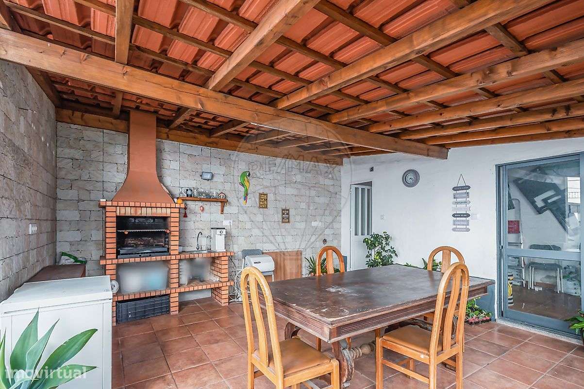 Moradia T4 para venda-2