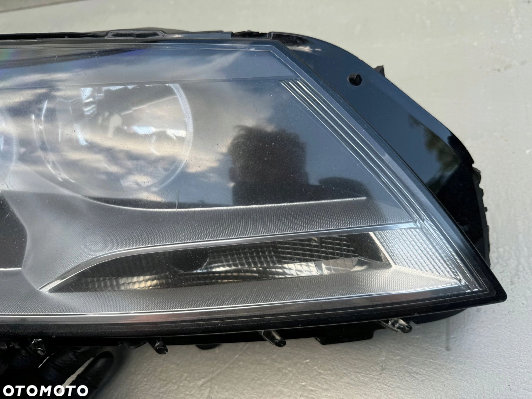 VW PASSAT B7 3AB 10-14R LAMPA PRAWA PRZEDNIA PRAWY PRZÓD 3AB941006 - 11