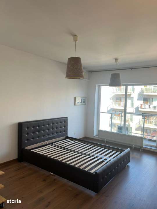 Titan - Rasarit de soare - Metrou - Parcare - Renovat - Imagine principală: 1/8