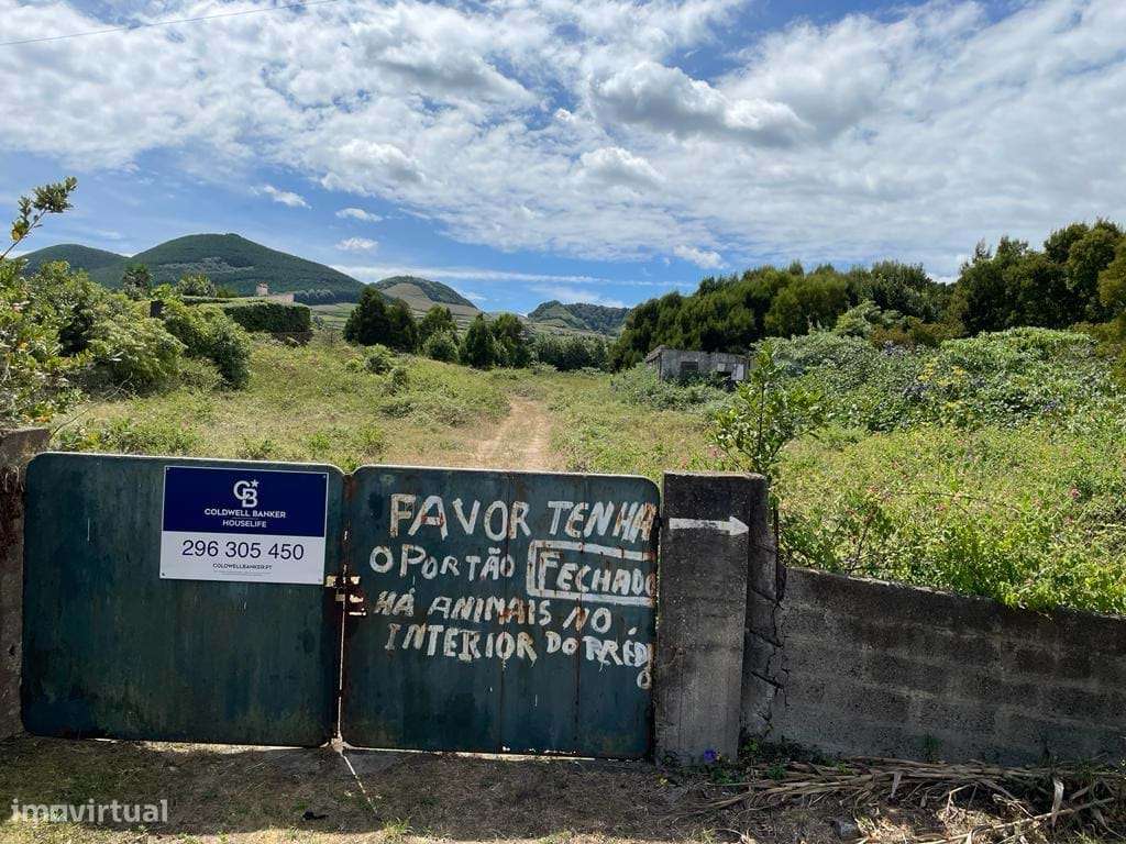Terreno Urbano nas imediações do Campo de Golf da Batalha em Fenais da - Grande imagem: 4/5