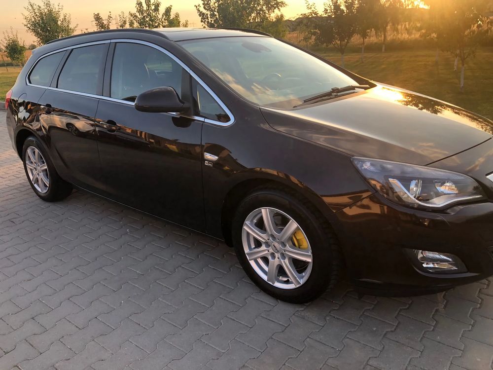 Opel Astra J [2009 - 2018] 1.7 CDTI DPF ecoFLEX Start/Stop 150 Jahre 2012