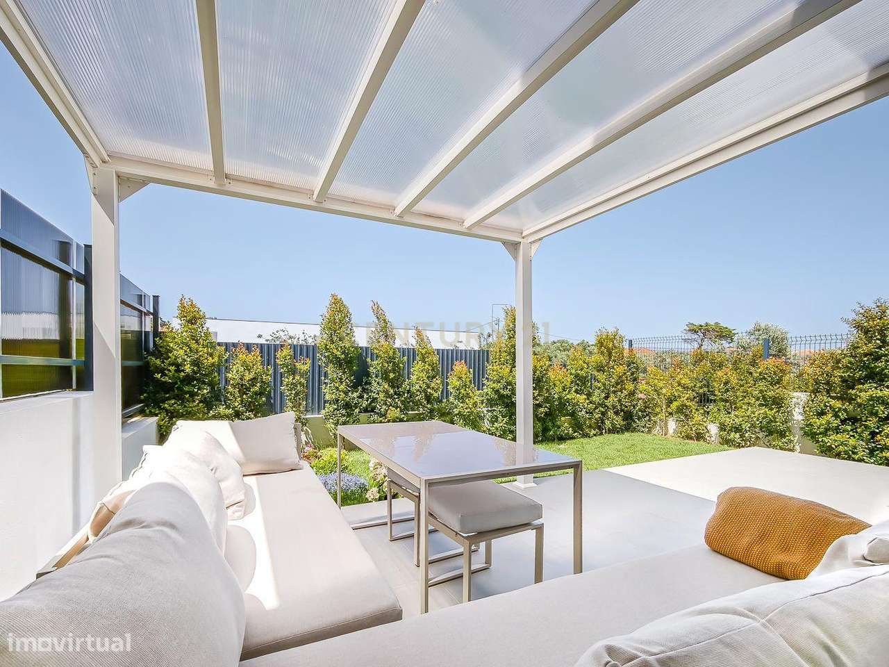 Moradia T4 em Condomínio Privado | Piscina | 6WC | Jardim | Terraço |-22