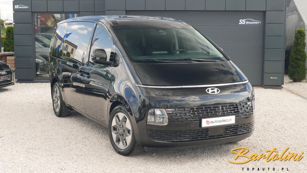Hyundai Staria 2024