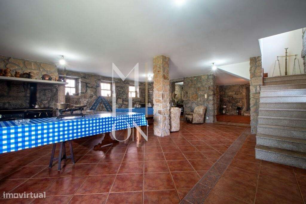 Quinta do Loureiro: Uma Casa Solar Histórica e Elegante em Lousada-11