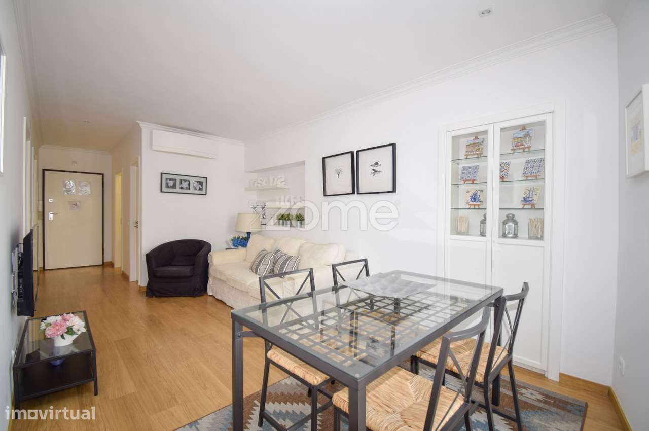 Prédio com 2 apartamentos independentes, totalmente remodelado-21