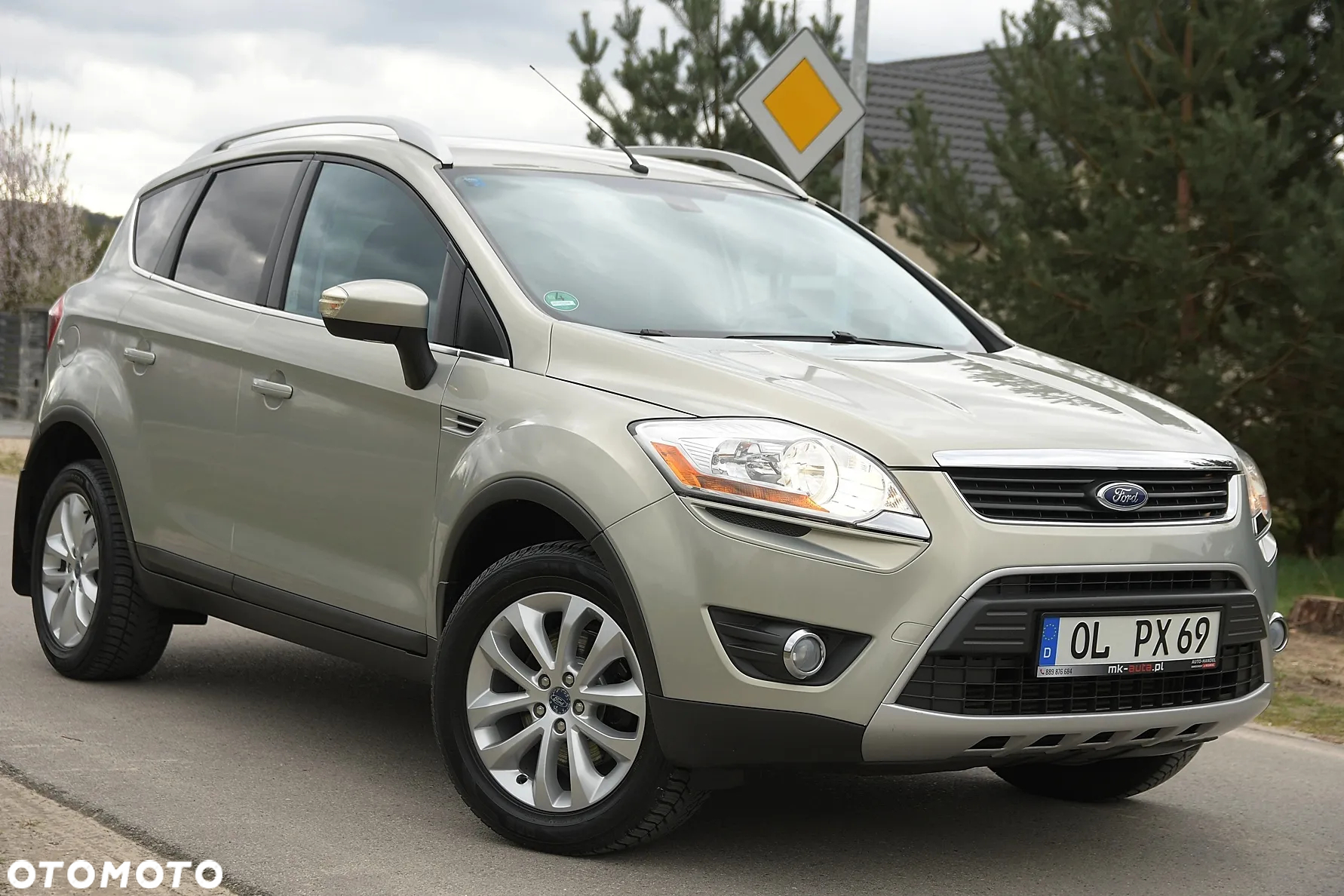 Ford Kuga - 3