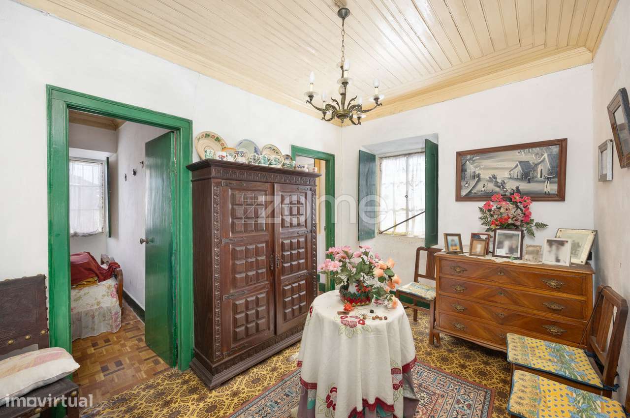 Moradia T2+2 | Garagem | Alvaiázere | Ao abrigo do Simplex-4