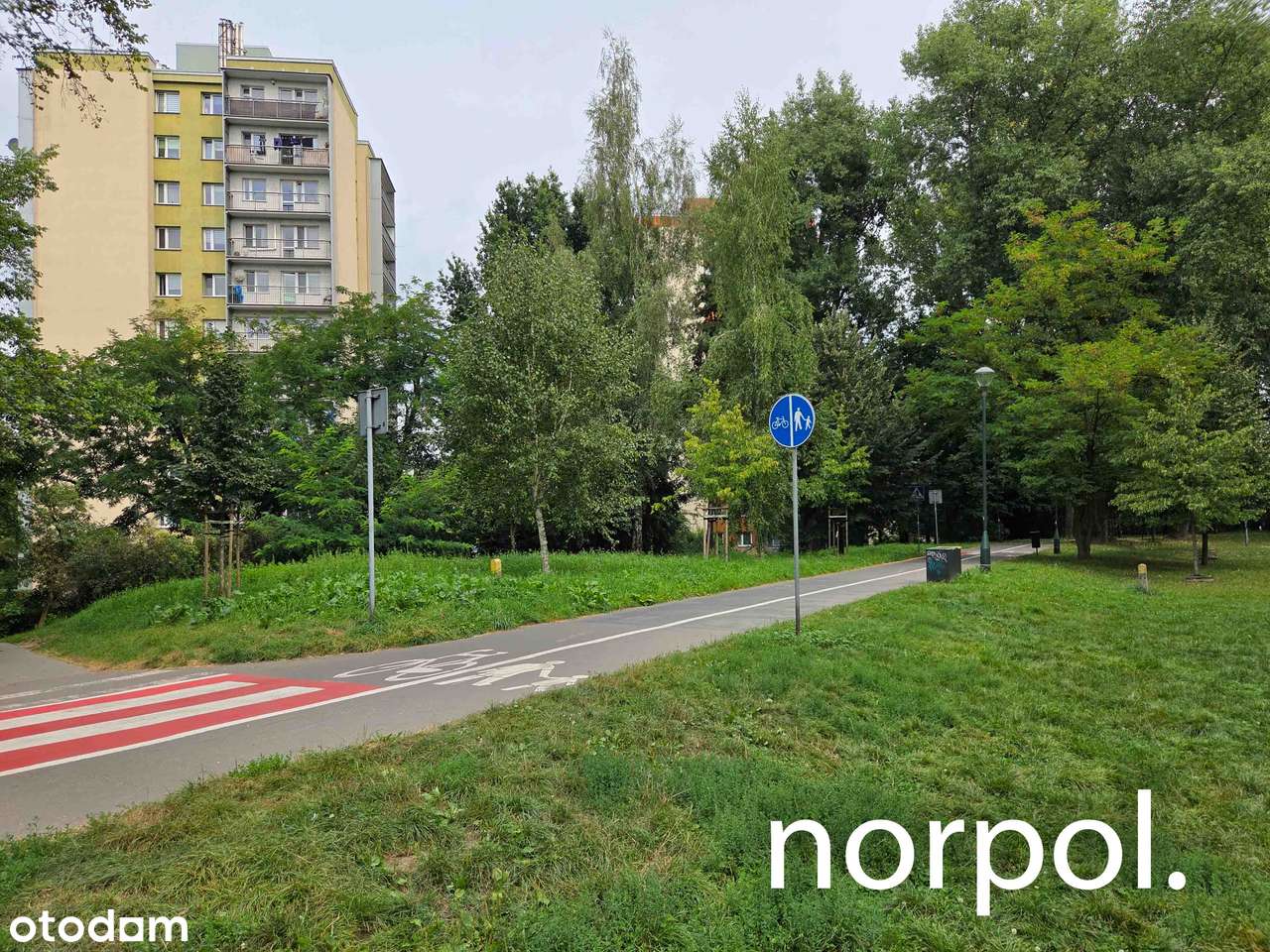 3 niezależne pokoje, osobna kuchnia, łazienka, toaleta, balkon-17