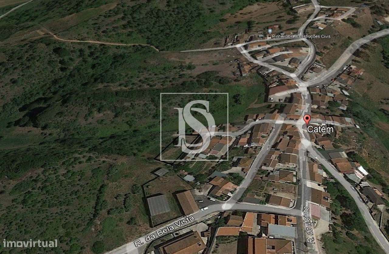 Terreno com rúinas-5