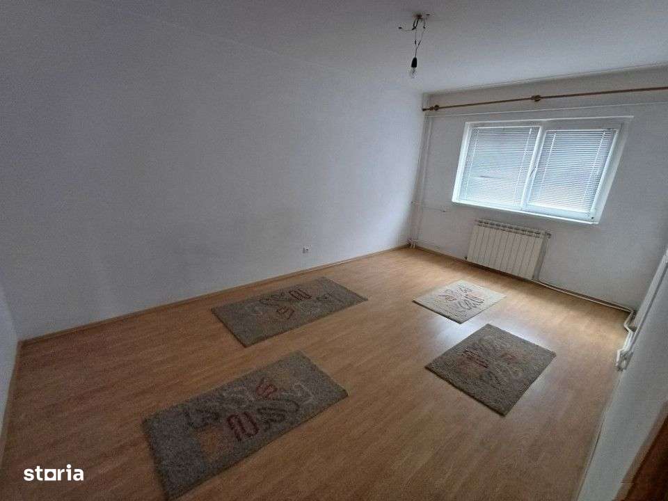 Apartament 2 camere Calarasilor - Imagine principală: 3/8