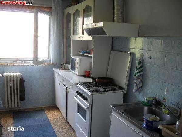 Inchiriez camera in ap 3 camere (Sos Giurgiului / Piata Resita) - Imagine principală: 4/4