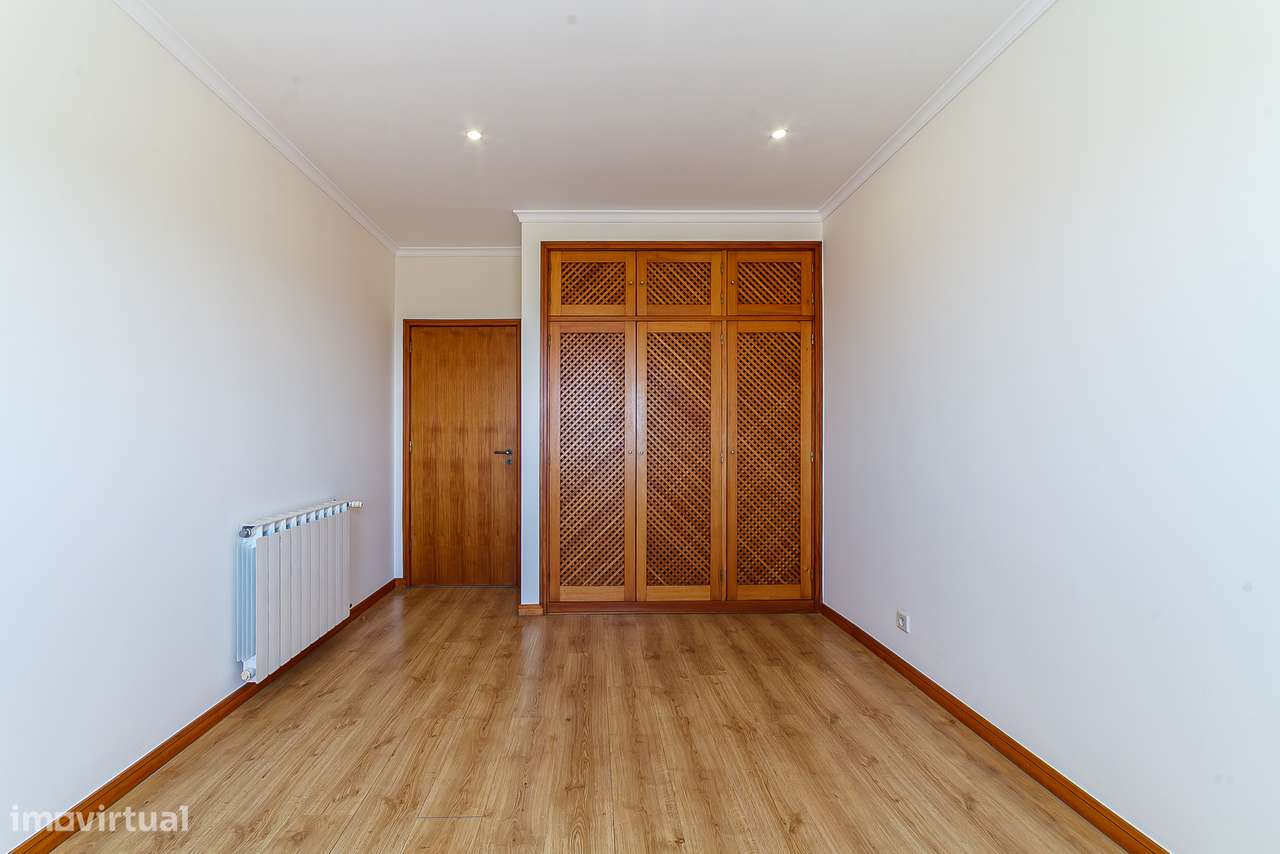 T2 com 127 m², vista mar, box fechada, excelente exposição Solar-20