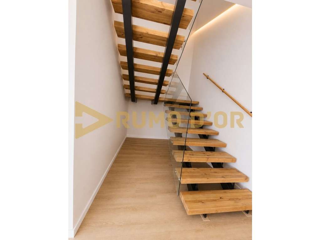 Moradia T4, garagem e piscina em Condomínio privado Albufeira-13