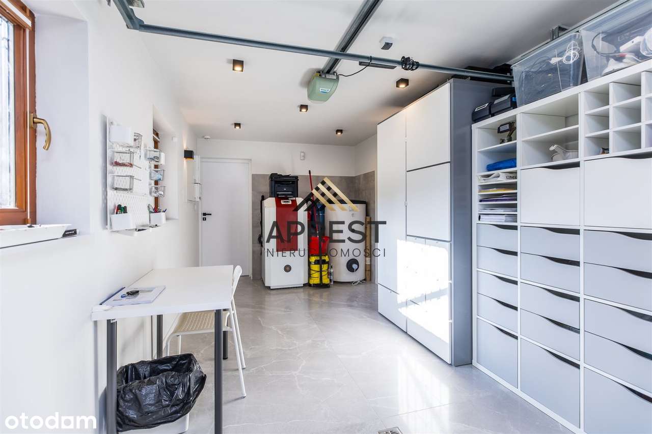 Wyjątkowy dom w Borku Fałęckim z ogrodem-8