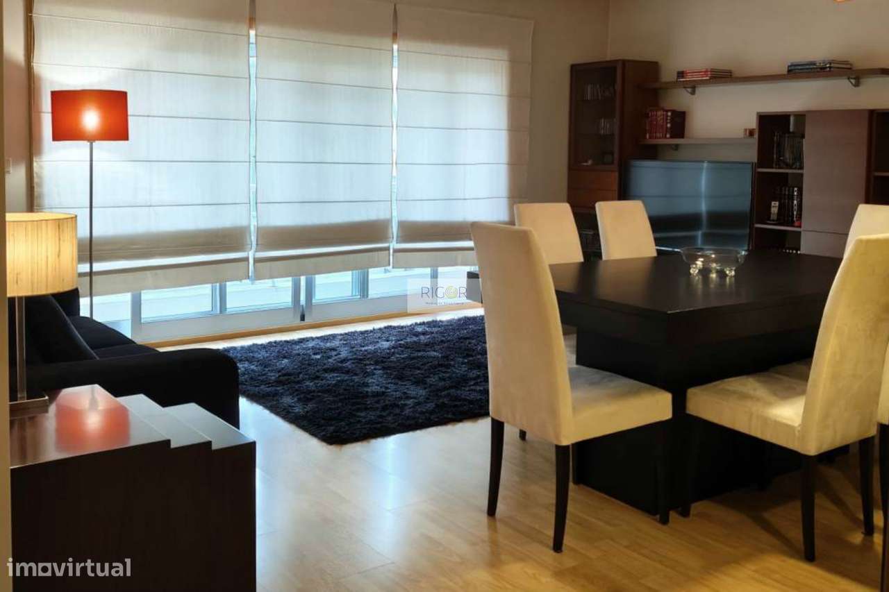 T3 junto ao Metro, a 980mts da praia de Matosinhos-0