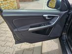 Volvo S60 D3 Geartronic Momentum - 28