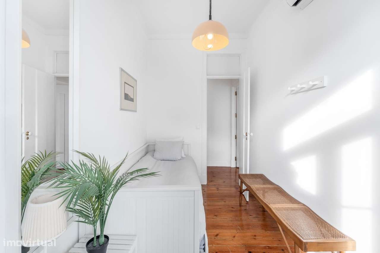 Apartamento T2 com varanda, Príncipe Real, Lisboa-12