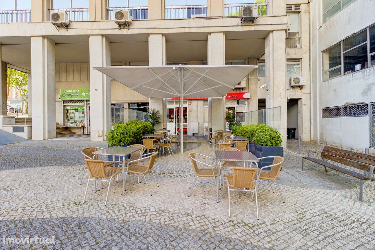 Restaurante em Benfica a funcionar e com uma renda muito  baixa