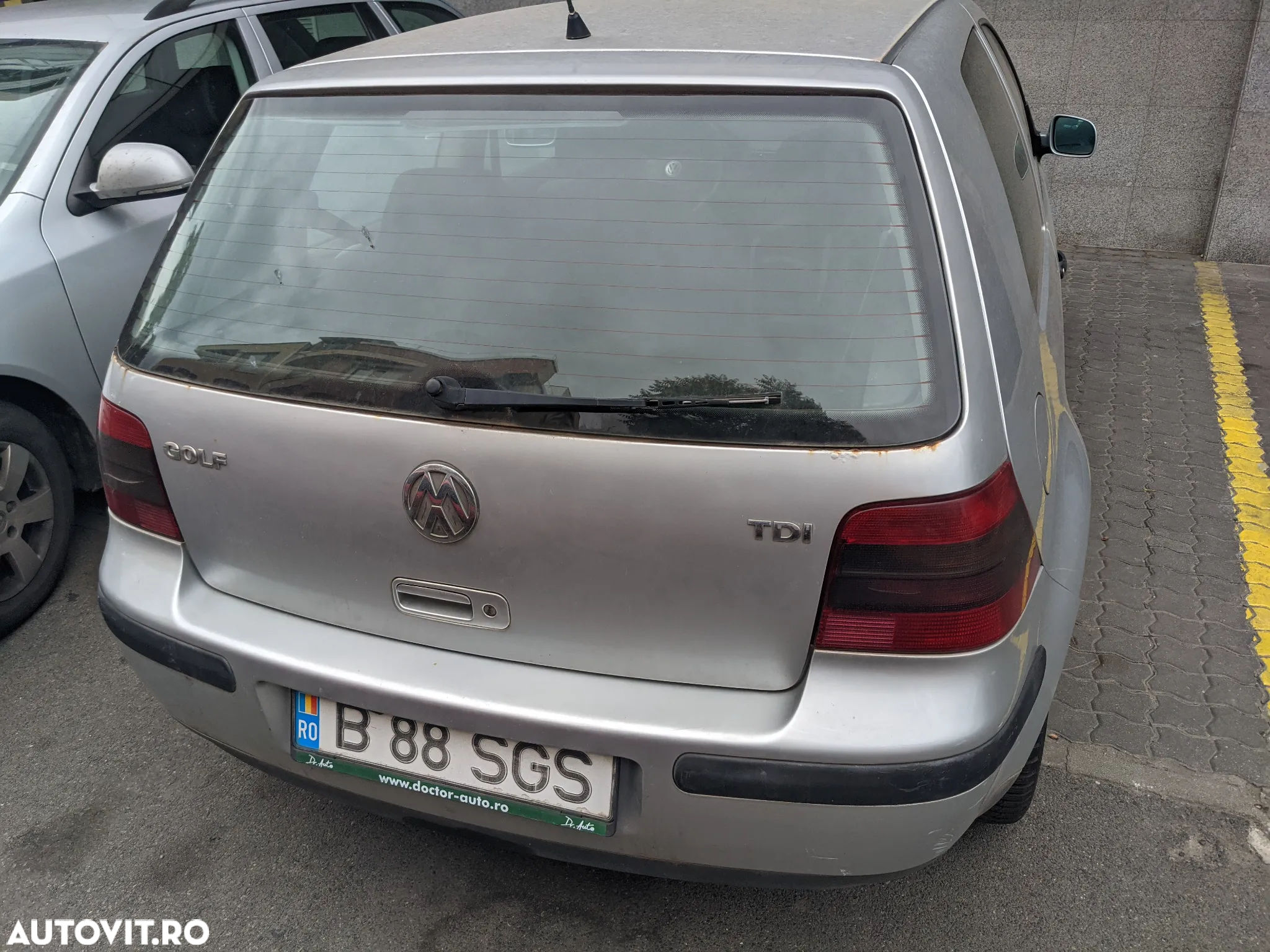 Volkswagen Golf 1.9 TDI Comfortline - 7