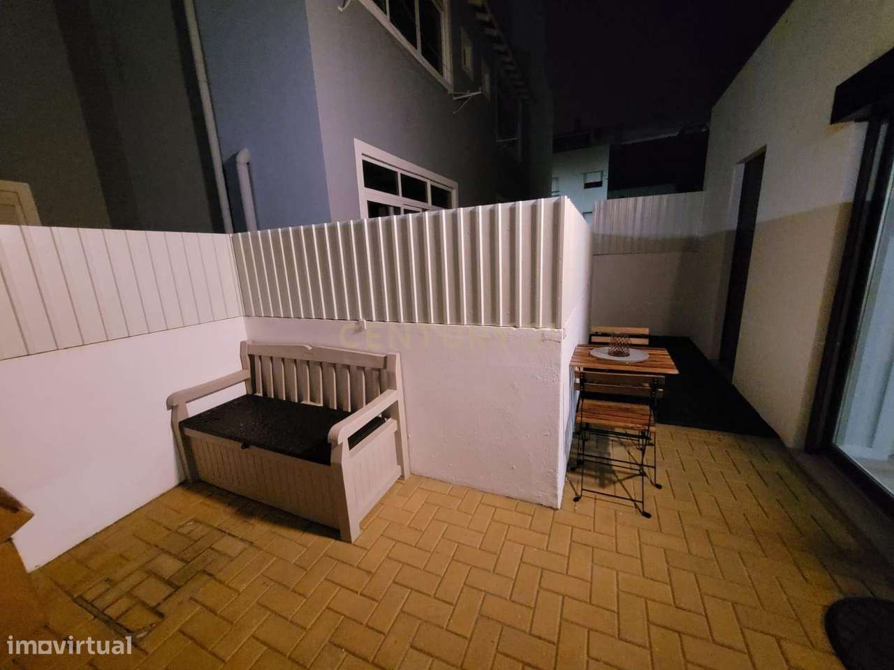 Apartamento T2 semi-novo, no Alto do Seixalinho, Barreiro-32