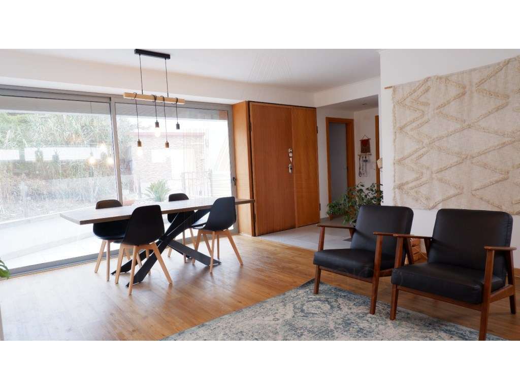 EXCLUSIVO | Excelente Moradia T3 em Castelo (Sesimbra) - Grande imagem: 5/19