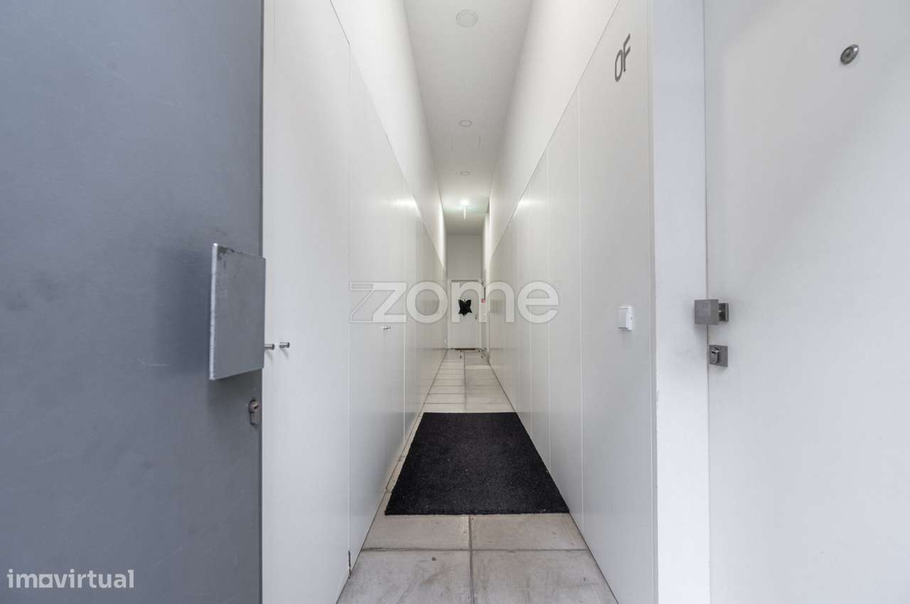 Apartamento T0 mobilado c/ mezzanine e varanda| Campanhã, Porto - Grande imagem: 5/29