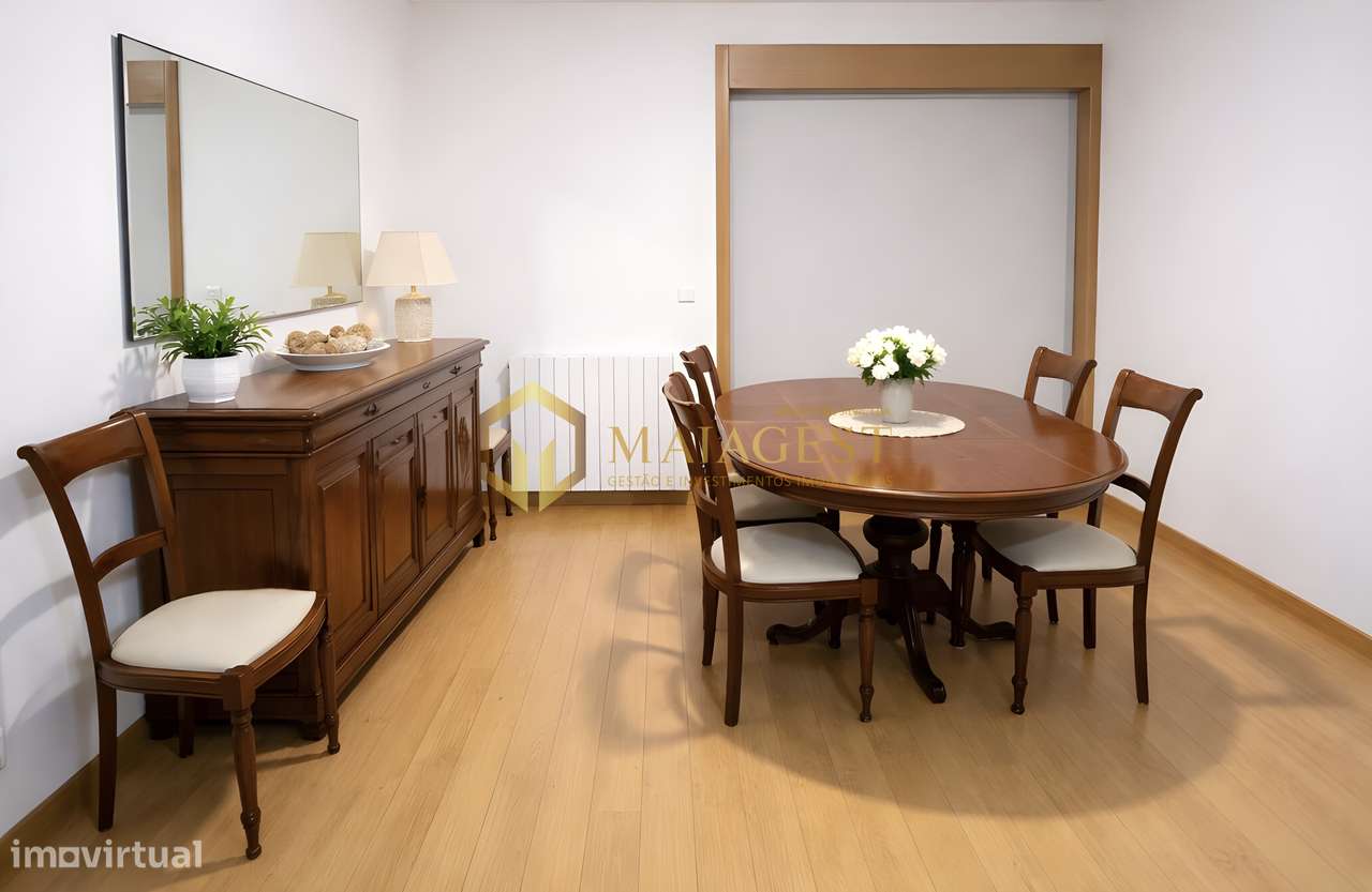 T1+1 Mobilado com Garagem Box no Centro do Porto - Grande imagem: 4/12