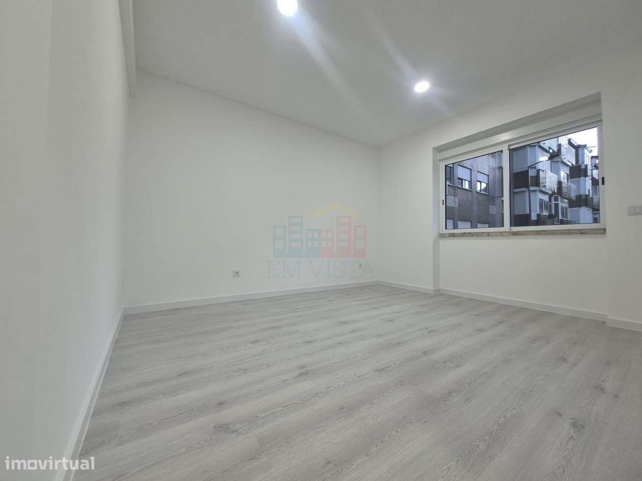 T2 Remodelado com Suite - Grande imagem: 3/18