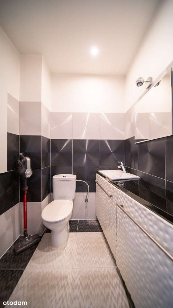 Wolnostojący dom z ogrodem i garażem w Lublinie-5