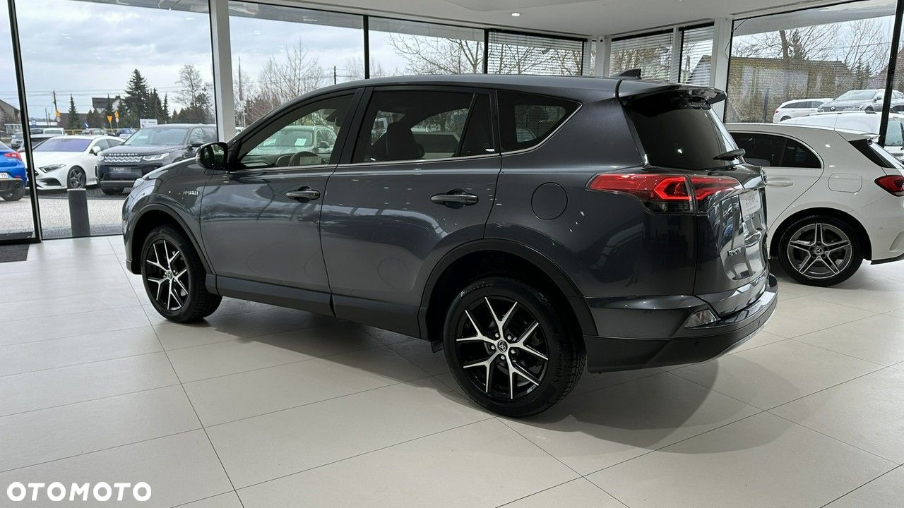 Toyota RAV4 - 3