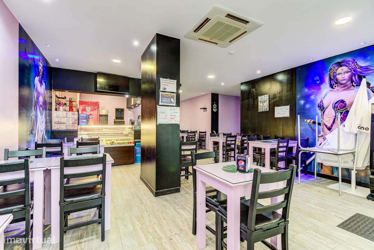 Café /Snack Bar totalmente equipado e em pleno funcionamento - Grande imagem: 5/18