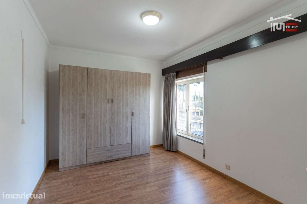 Apartamento T3 semi-mobiliado em Fátima - Grande imagem: 4/16