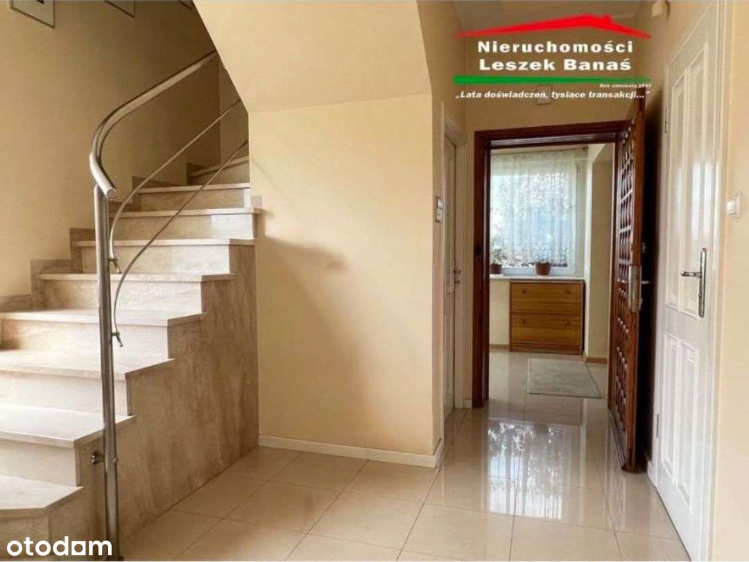 Dom z Dużym Zapleczem-13