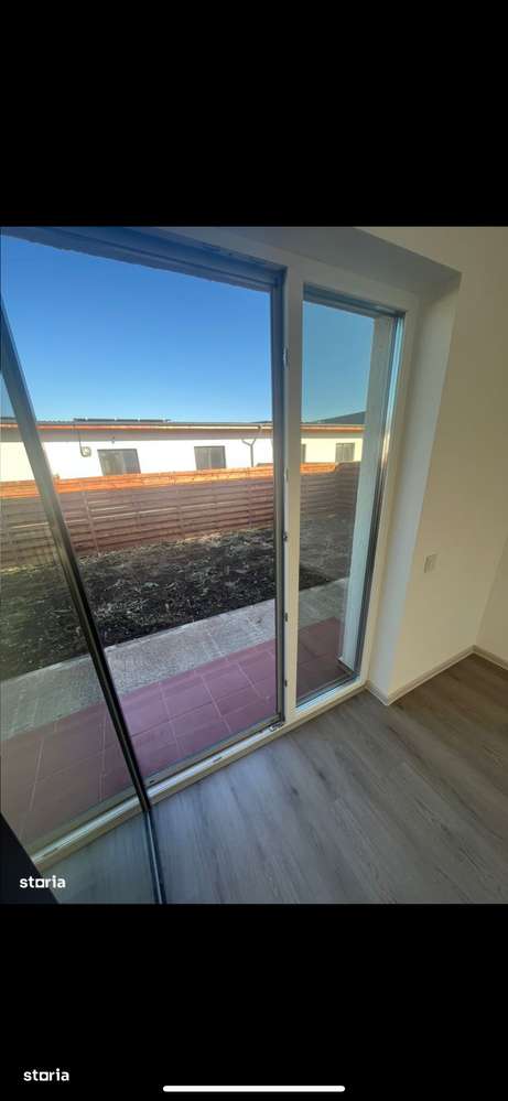 Case într-un complex modern la granița cu sectorul 5-7