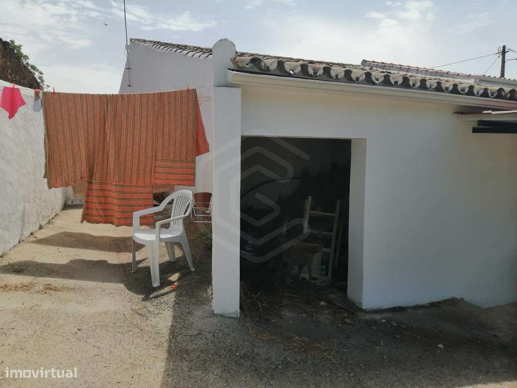 Moradia geminada V3 recuperada, Loulé Algarve - Grande imagem: 2/18