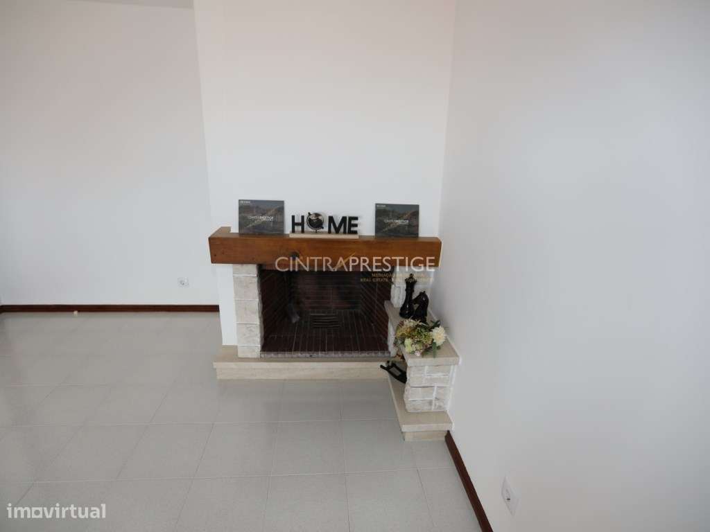 T2 Totalmente Remodelado com Terraço de 20 m² - Algueirão-Mem Martins-18