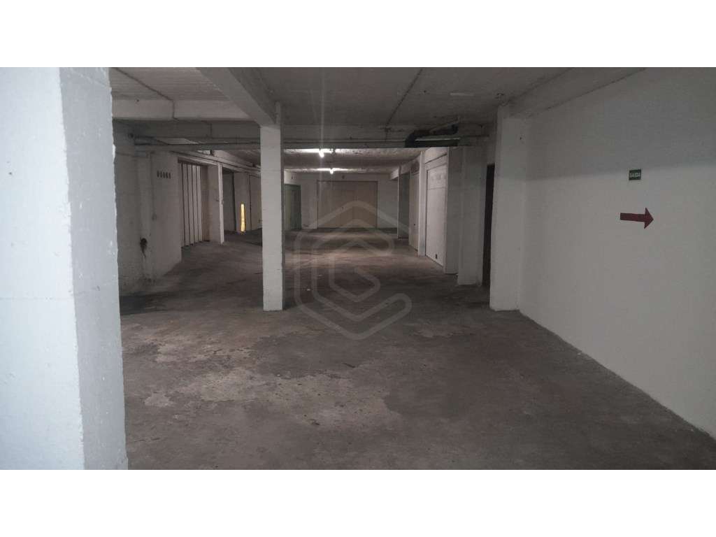 Garagem em zona Central em Albufeira, Algarve - Grande imagem: 5/11