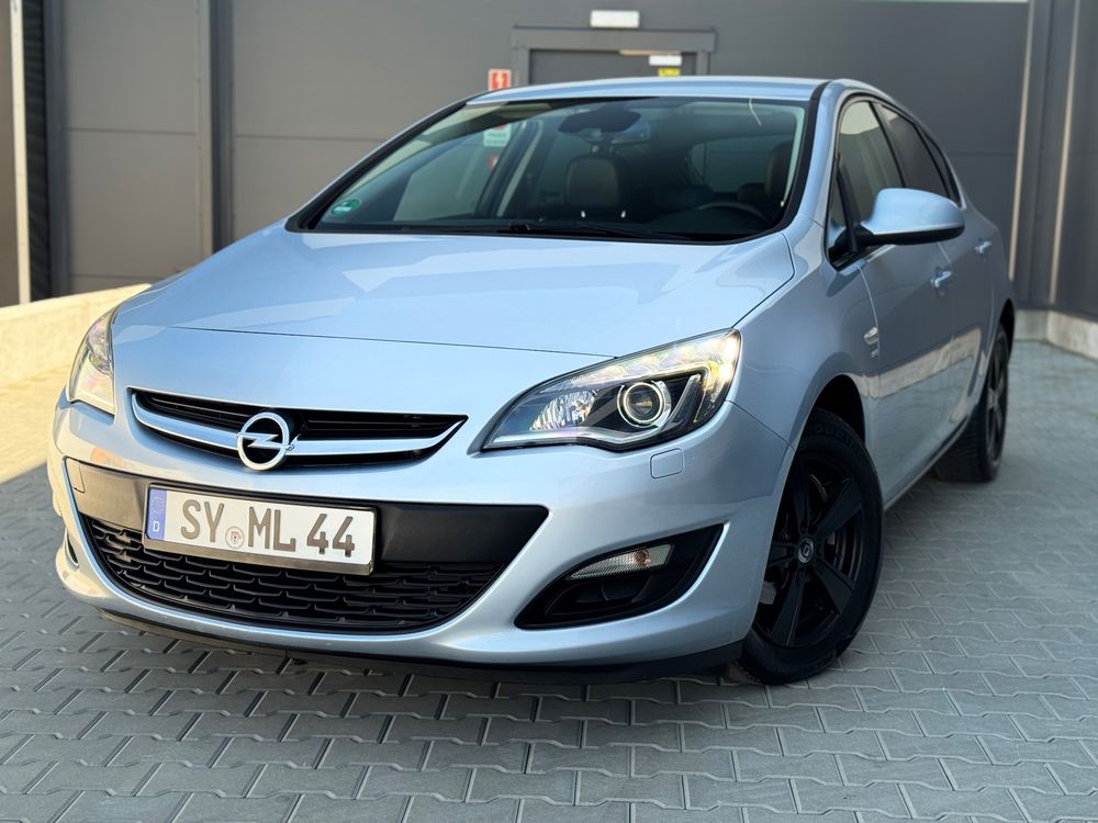 Opel Astra J 1.4 Turbo Active 2014