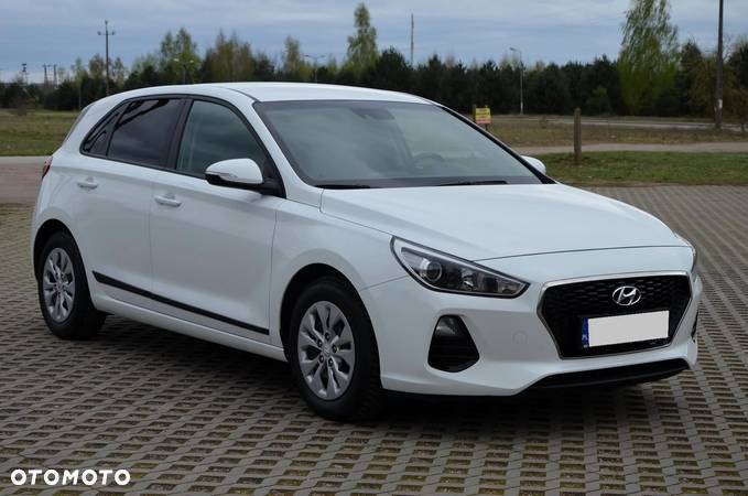 Hyundai I30 1.4 BlueDrive Classic + - 9