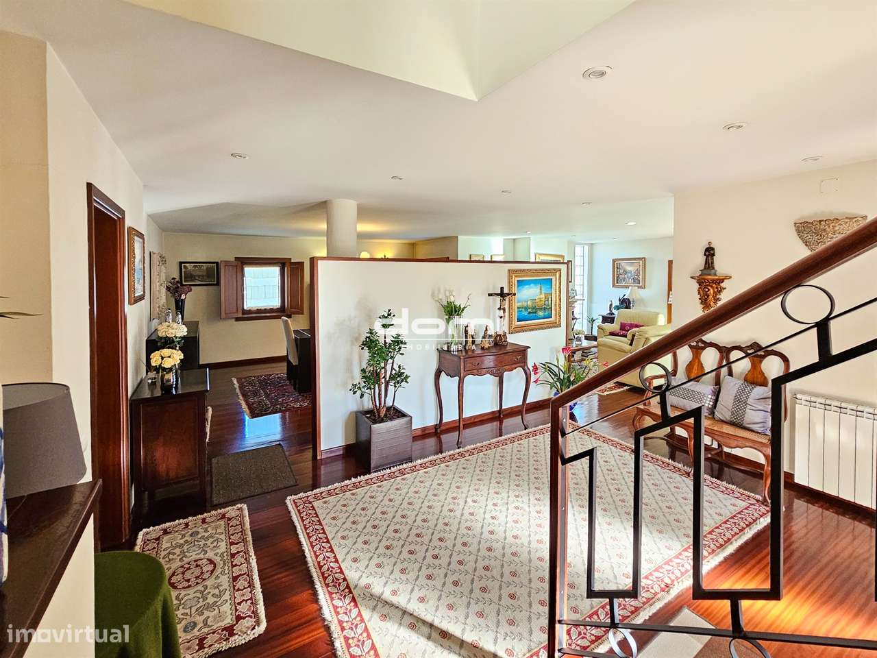 Moradia V5, situada no centro da cidade de São Pedro do Sul - Grande imagem: 2/21