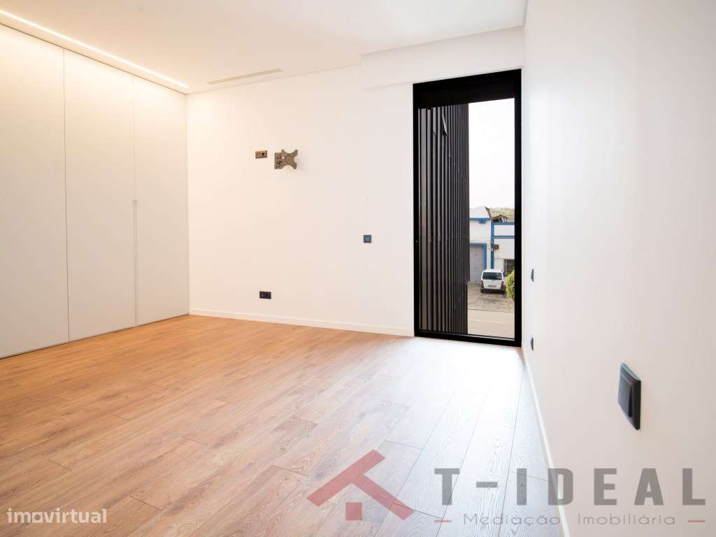 Apartamento T3 no Centro da Lourinhã-30