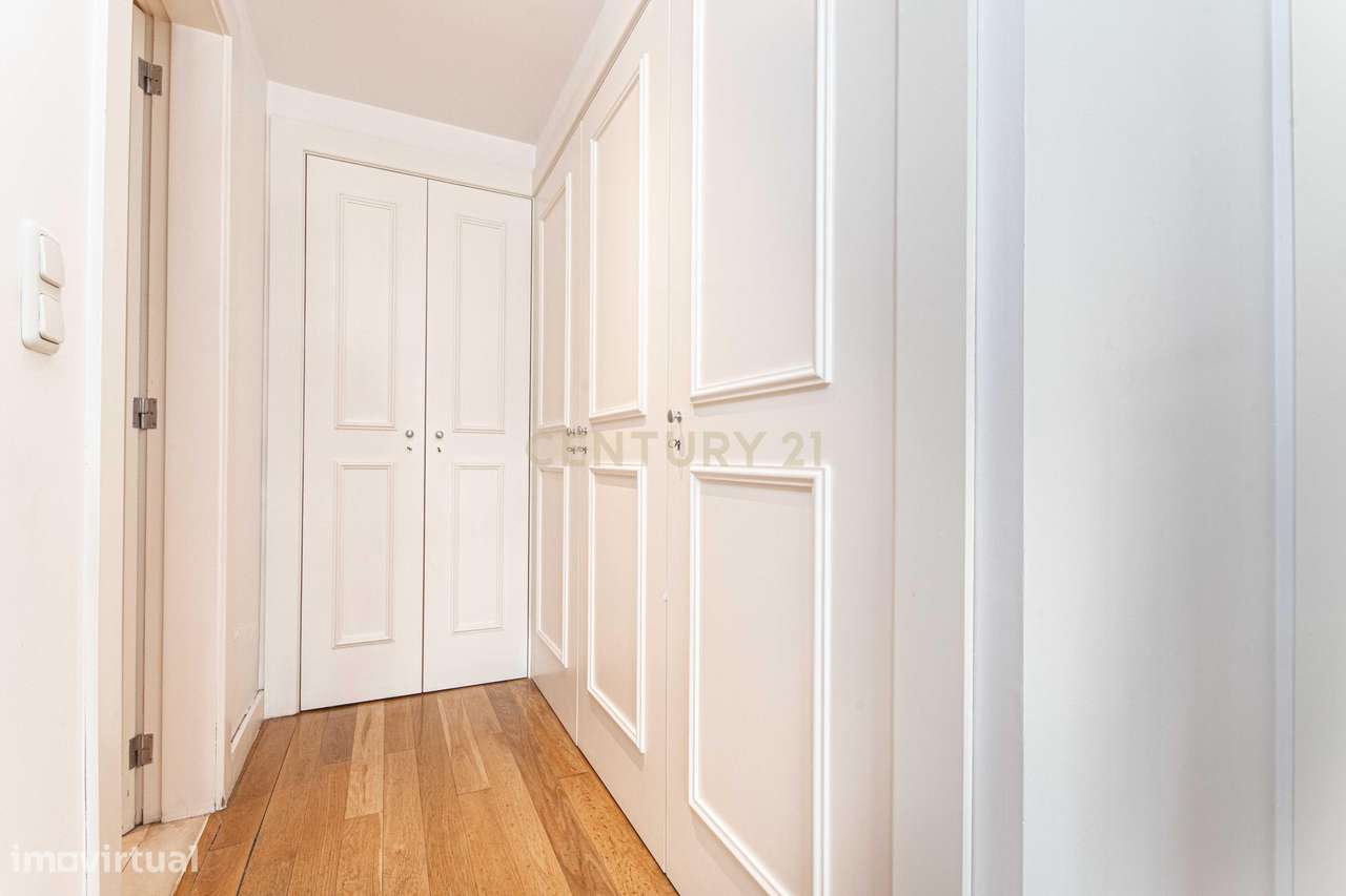 Apartamento T6 Único com Varandas Envolventes | Parque das Nações-26