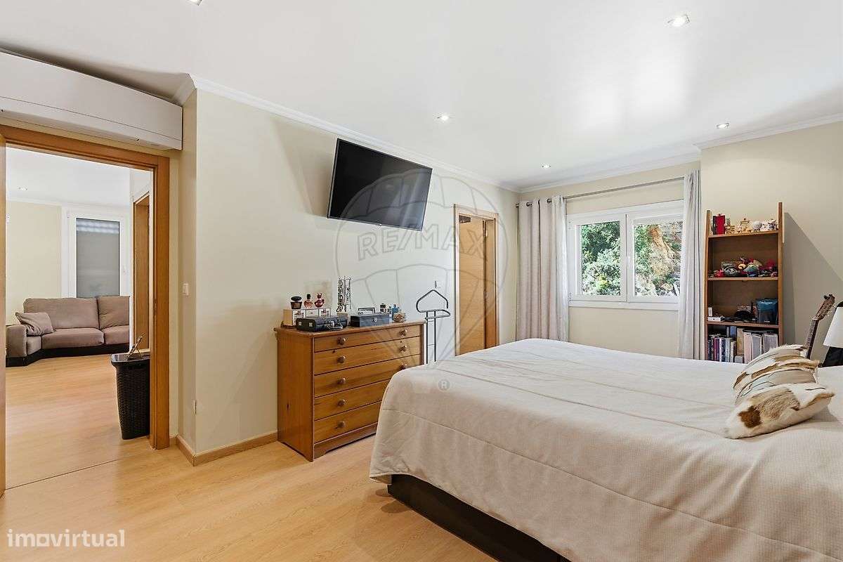 Moradia T4 para venda-10