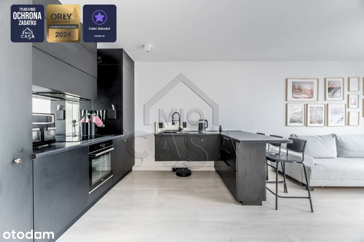 Urocze M4 z Dużym Tarasem i Prywatnym Parkingiem-4