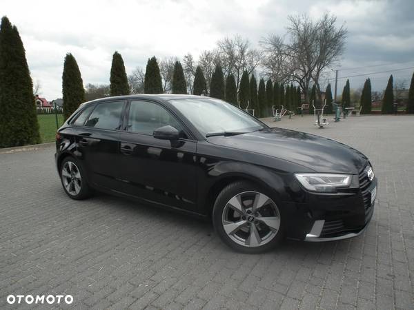 Audi A3 2.0 TDI Sportback (clean diesel) S tronic Ambition - 4