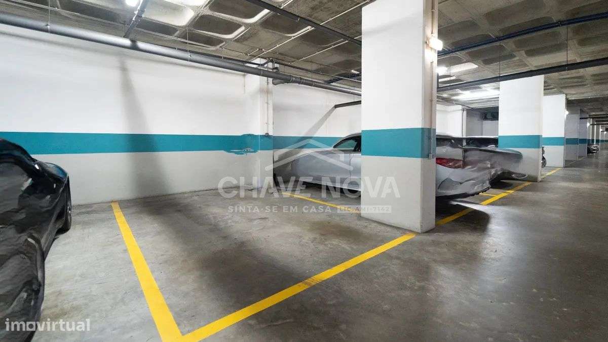 Excelente Apartamento T3, prédio Lake Towers, Vila Nova de Gaia Porto-31