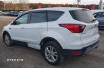 Ford Kuga 2.0 EcoBoost 4x4 Titanium - 3