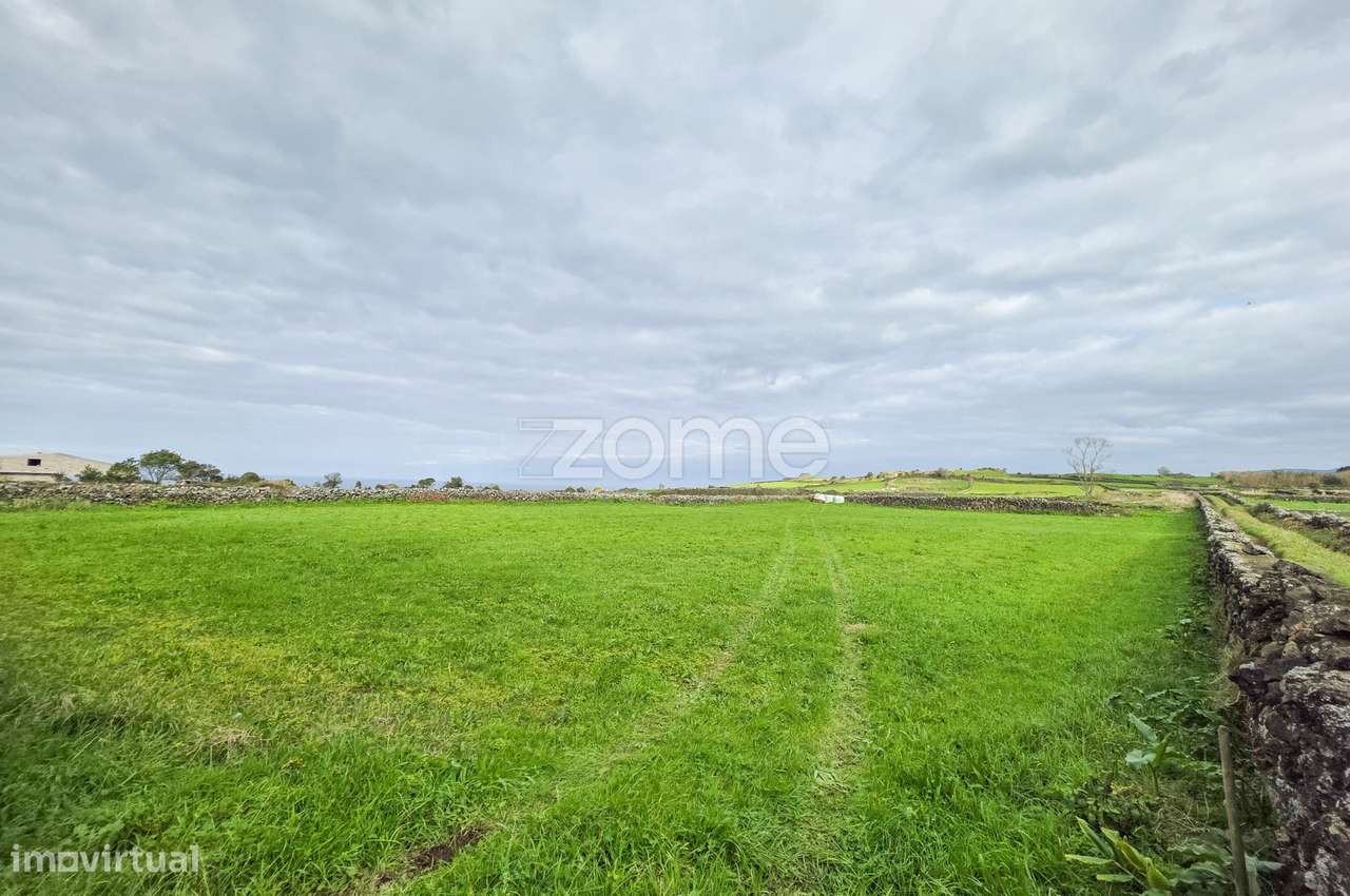 Terreno Rústico com 6.420 m² e Excelentes Acessos na Ribeira Grande - Grande imagem: 3/16